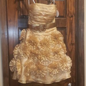 HOCO Alyce black label Gold rosette 3D floral flowers 4